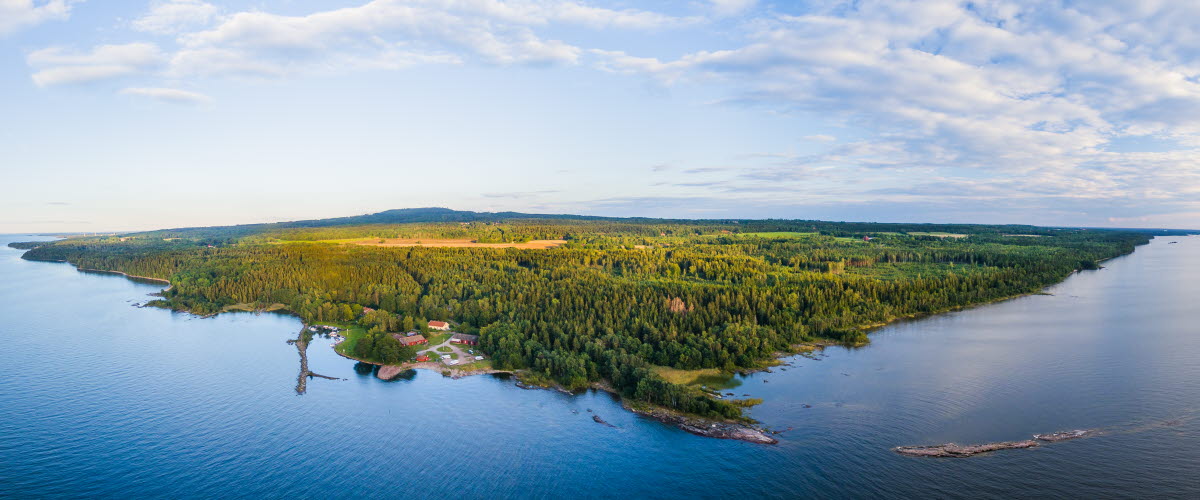 An aerial photo of Kinnekulle