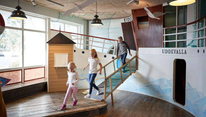 Barn aktiverar sig på Bohusläns Museum