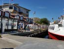 A long line of people in front of the Kosterferry in Strömstads northen harbour. 