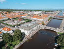 Flygbild över centrala Lidköping i samband med hinderbaneloppet The Obstacle Run.